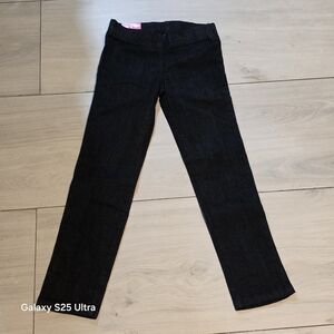 W102 Classic Black Women's Jeans